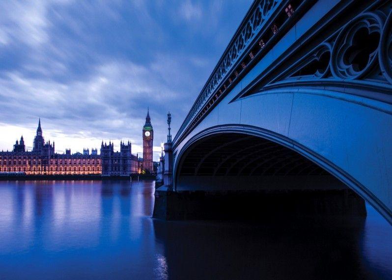 Le Houses of Parliament sullo sfondo del Westminster Bridge © Julian Love / Lonely Planet
